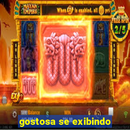 gostosa se exibindo